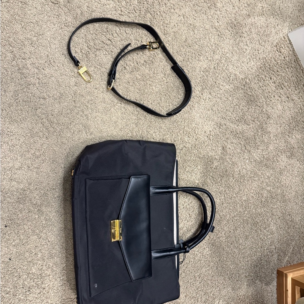Brand new belt and purse.